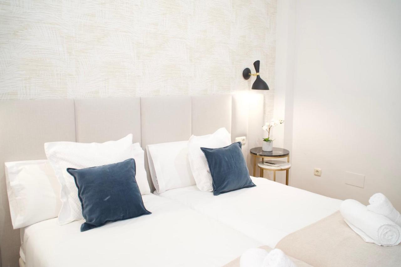 Colon & Soho By Ele Apartments Малага Екстериор снимка